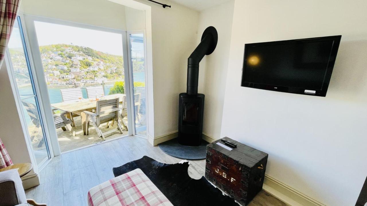 Out To Sea - Stunning Views, Elevated Position With Onsite Parking Villa Dartmouth Exteriör bild