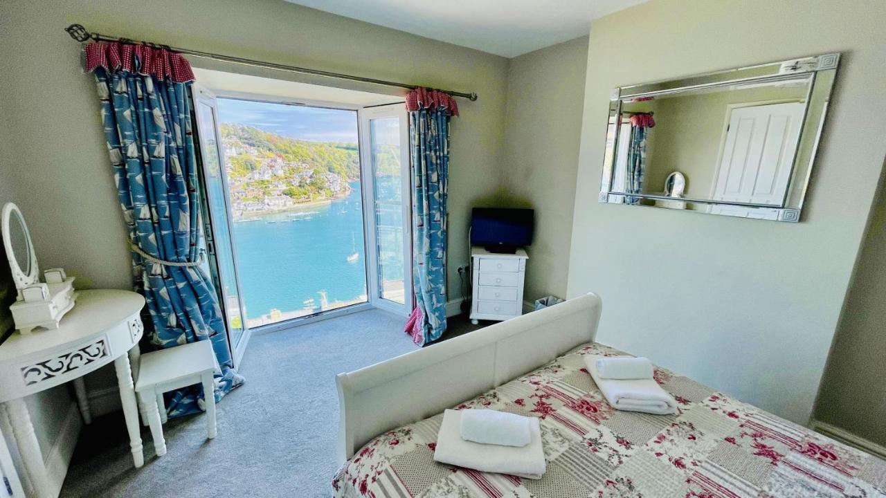 Out To Sea - Stunning Views, Elevated Position With Onsite Parking Villa Dartmouth Exteriör bild